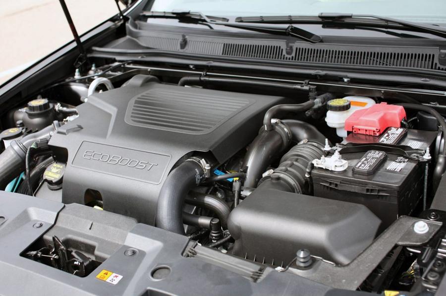  Lincoln MKS EcoBoost 2013 года  (фото 35 из 42)